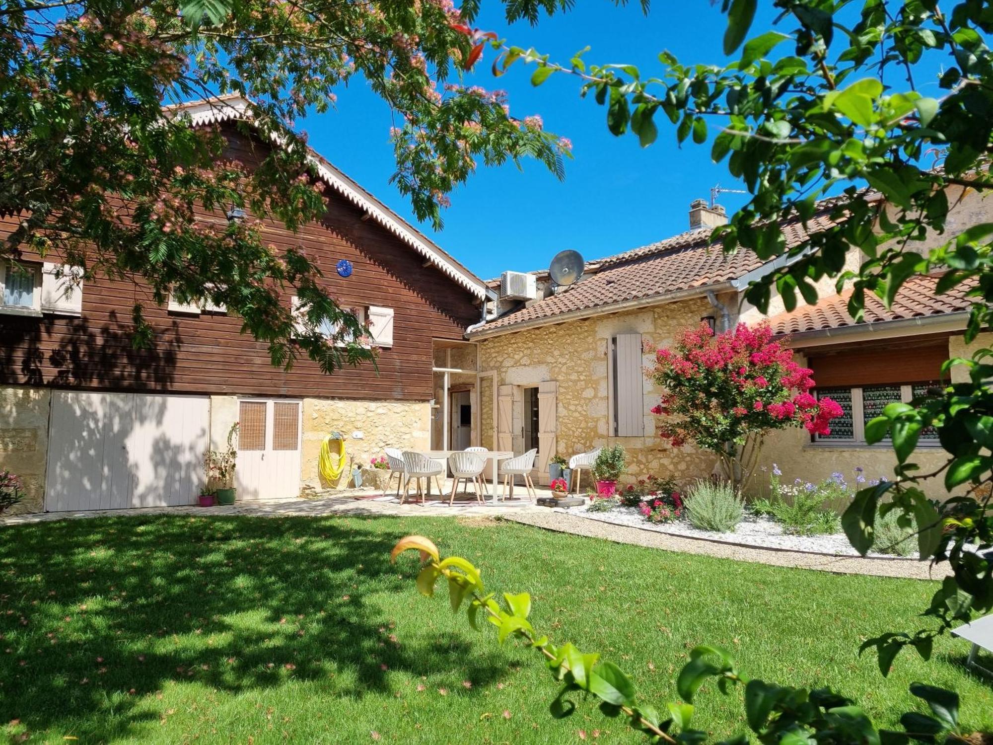 Bed and Breakfast L'Esprit Du 24 Rouffignac-de-Sigoules Exterior foto
